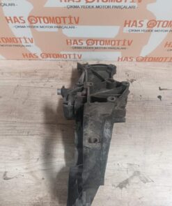 Opel Vivaro 2.5 DTI Motor Mazot Pompası Ayağı