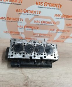 Renault Scenic 2 1.5 DCI Euro 4 Arkadan Marşlı Motor Silindir Kapağı